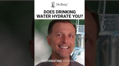 Did you know that water does not hydrate you?? ? Watch this video to learn why! #drberg #keto